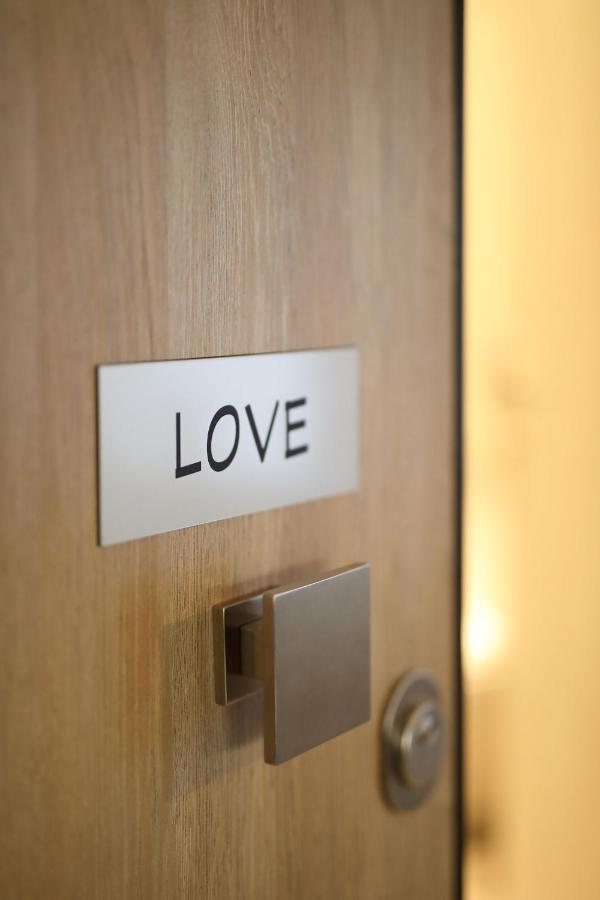 Love Luxury Central Apartment Athens Ngoại thất bức ảnh