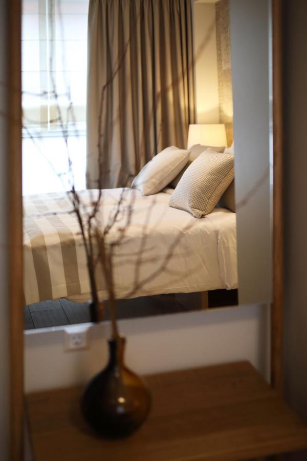 Love Luxury Central Apartment Athens Ngoại thất bức ảnh