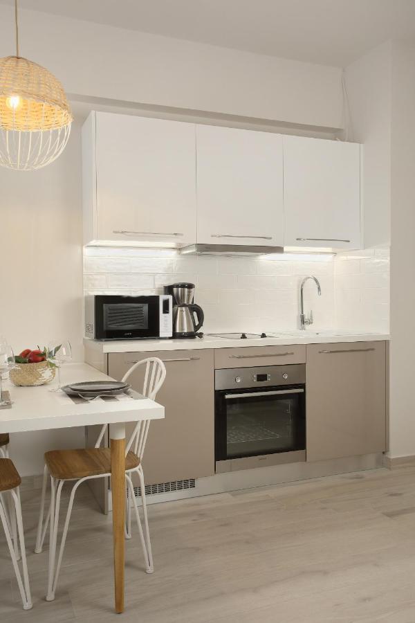 Love Luxury Central Apartment Athens Ngoại thất bức ảnh